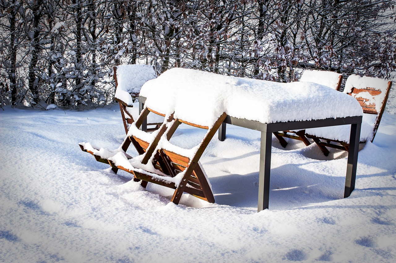 GUARDI Austria Gartenmöbel Winter pflegen einlagern